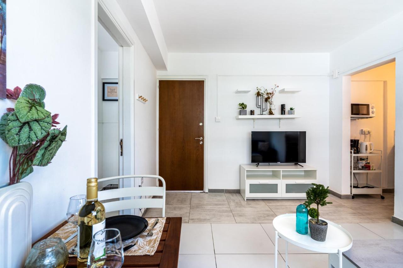 Mila'S 1-Br Apartment In Larnaca Luaran gambar